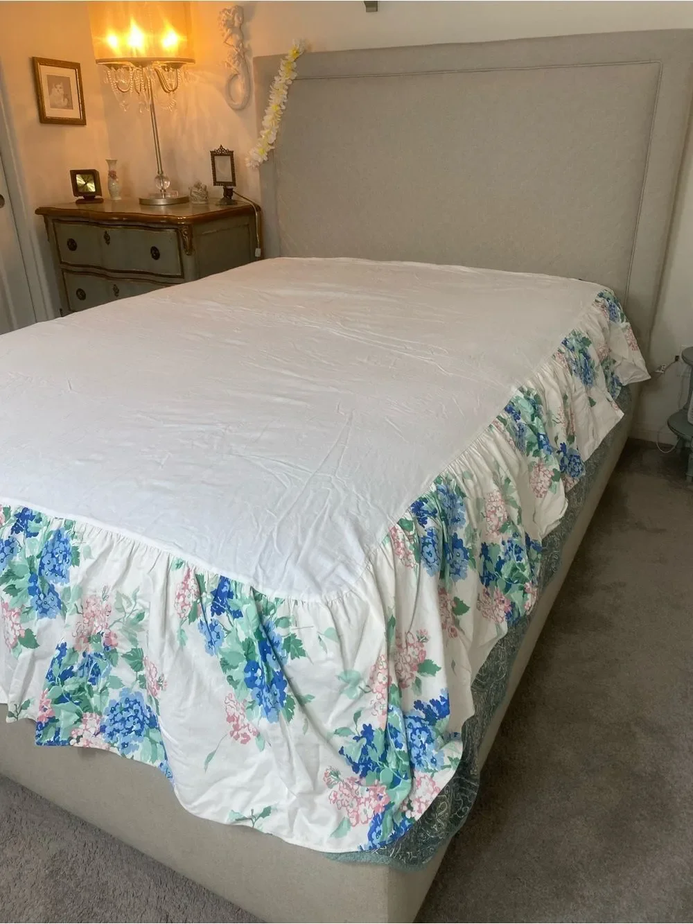 Ralph Lauren Vintage floral Bed skirt with Blue & Pink Floral Ruffle